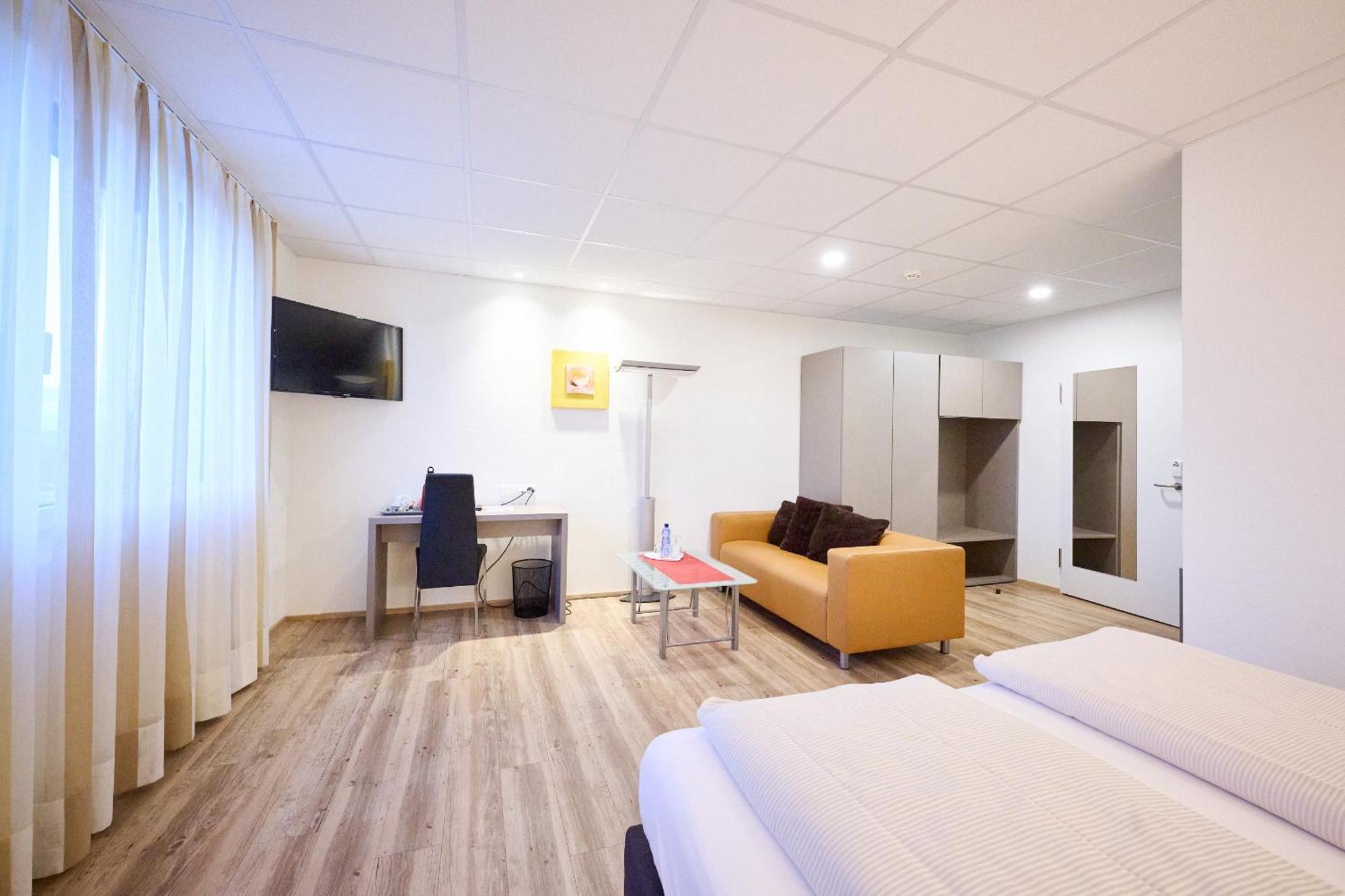 Hotel Am Kreisel Self-Check-In By Smart Hotels لاخن المظهر الخارجي الصورة